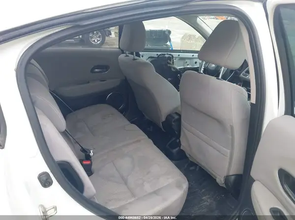 3CZRU5H59HM714298 2017 HONDA HR-V - Image 8