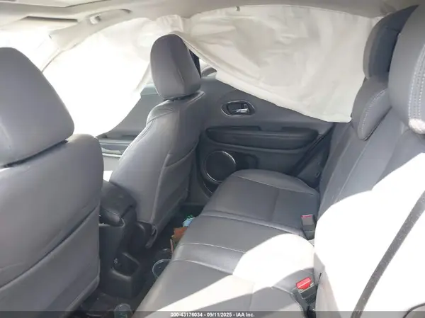3CZRU5H59HM721218 2017 HONDA HR-V - Image 8