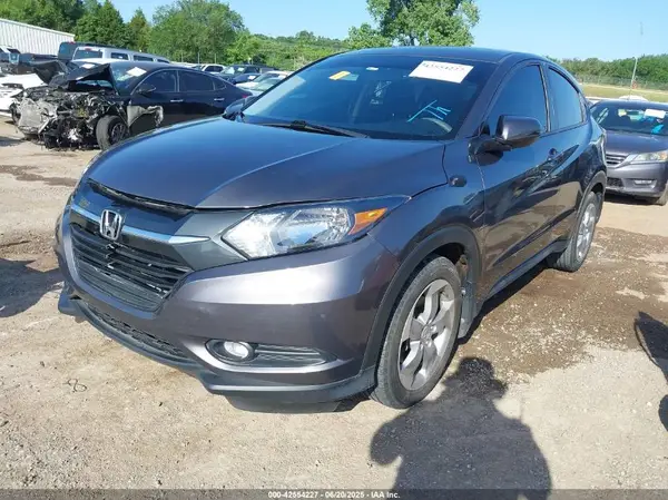 3CZRU5H59HM721851 2017 HONDA HR-V - Image 2