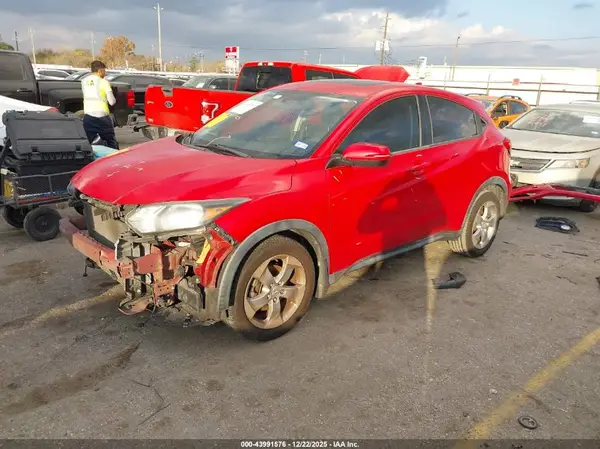 3CZRU5H59HM721977 2017 HONDA HR-V - Image 2
