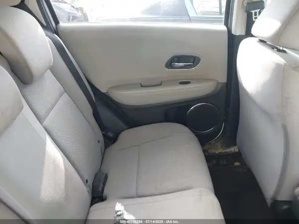 3CZRU5H59HM722093 2017 HONDA HR-V - Image 8