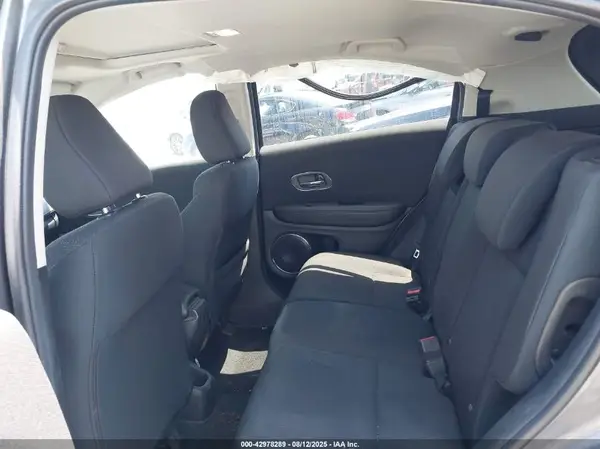 3CZRU5H59HM723406 2017 HONDA HR-V - Image 8