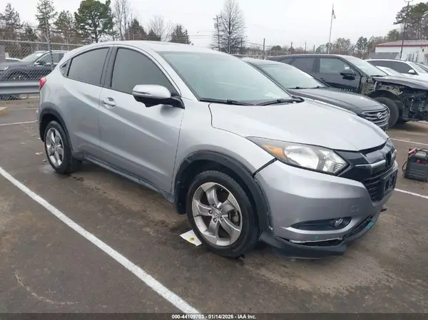 3CZRU5H59HM725883 2017 HONDA HR-V - Image 1