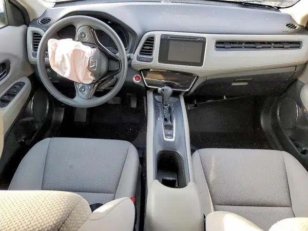 3CZRU5H59JG704035 2018 HONDA HR-V - Image 8