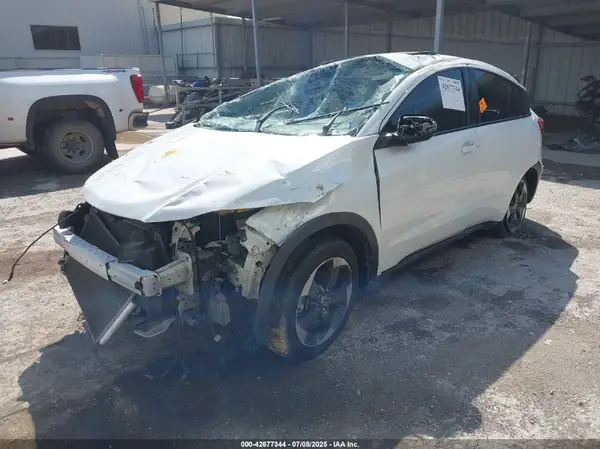 3CZRU5H59JM712301 2018 HONDA HR-V - Image 2