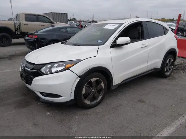 3CZRU5H59JM714372 2018 HONDA HR-V - Image 2