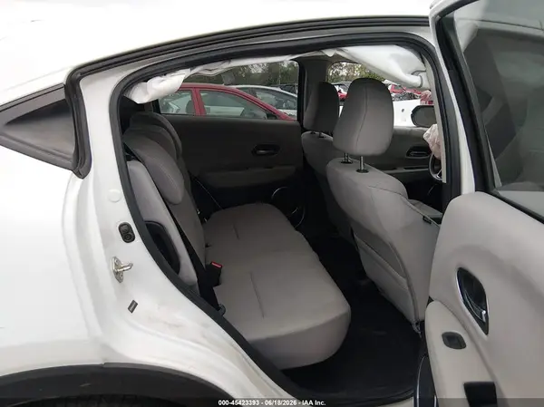 3CZRU5H59JM714372 2018 HONDA HR-V - Image 8