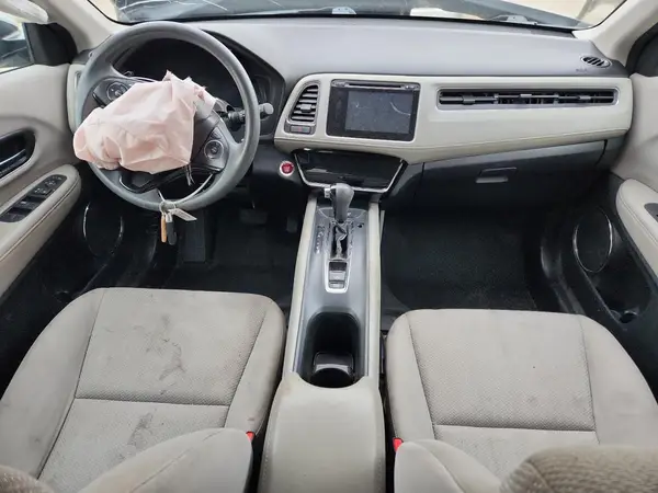 3CZRU5H59JM721953 2018 HONDA HR-V - Image 8