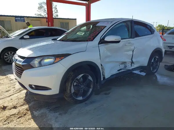 3CZRU5H59JM722939 2018 HONDA HR-V - Image 2