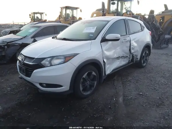 3CZRU5H59JM723086 2018 HONDA HR-V - Image 2
