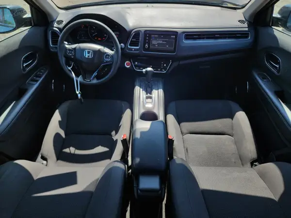 3CZRU5H59KM701946 2019 HONDA HR-V - Image 8