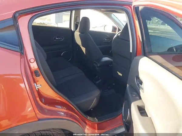 3CZRU5H59KM702272 2019 HONDA HR-V - Image 8