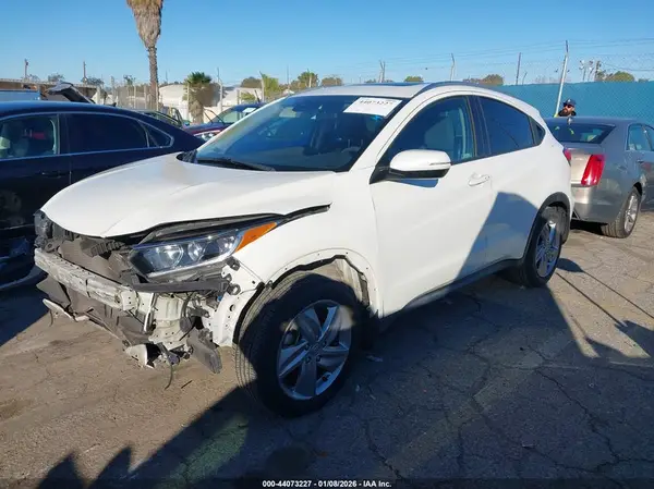 3CZRU5H59LM701415 2020 HONDA HR-V - Image 2
