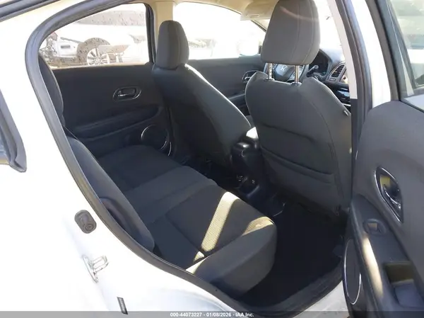 3CZRU5H59LM701415 2020 HONDA HR-V - Image 8