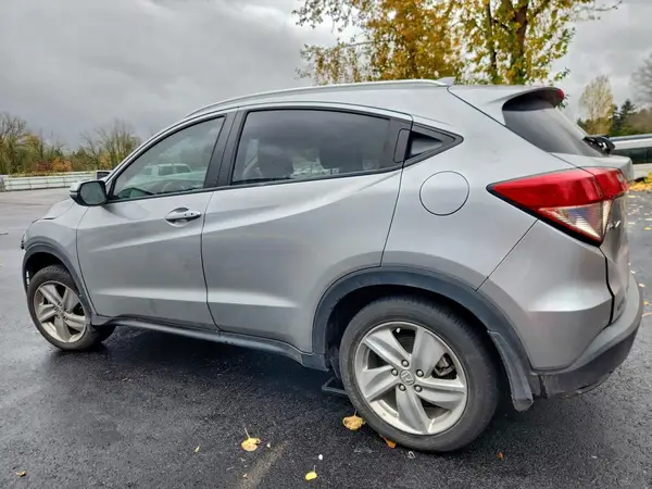 3CZRU5H59LM717629 2020 HONDA HR-V - Image 2
