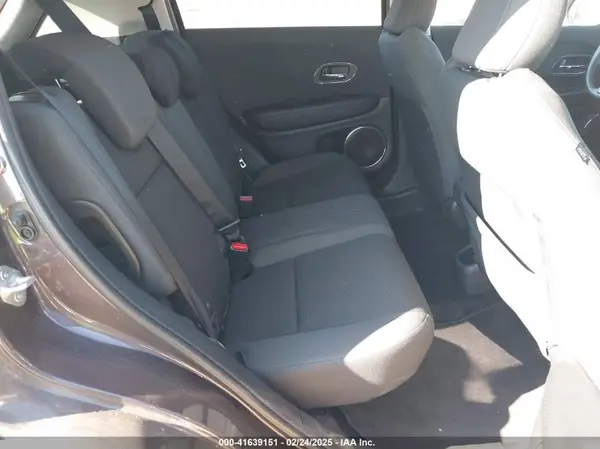 3CZRU5H59MM711833 2021 HONDA HR-V - Image 8