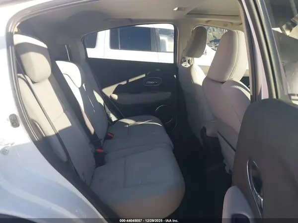 3CZRU5H59NM701045 2022 HONDA HR-V - Image 8