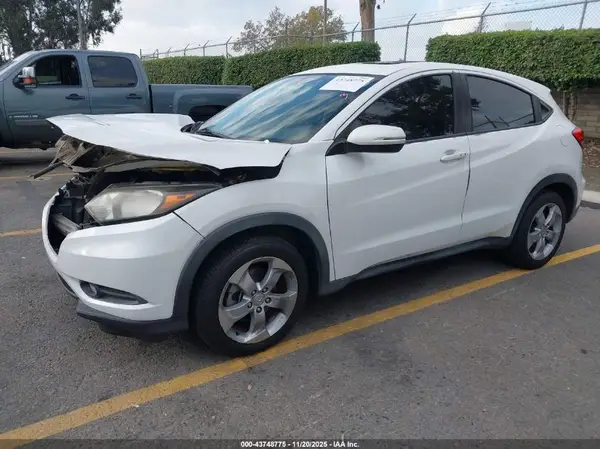 3CZRU5H5XGM708945 2016 HONDA HR-V - Image 2