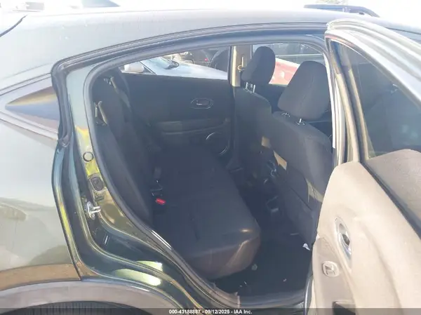 3CZRU5H5XGM727415 2016 HONDA HR-V - Image 8