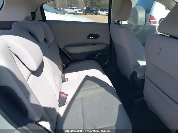 3CZRU5H5XGM747289 2016 HONDA HR-V - Image 8