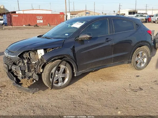 3CZRU5H5XHG702160 2017 HONDA HR-V - Image 2