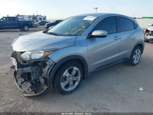 3CZRU5H5XHG702241 2017 HONDA HR-V - Image 2