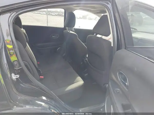 3CZRU5H5XHG707620 2017 HONDA HR-V - Image 8