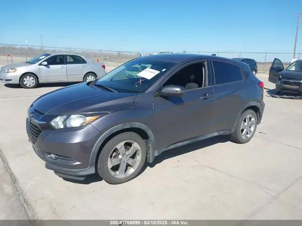 3CZRU5H5XHM721860 2017 HONDA HR-V - Image 2