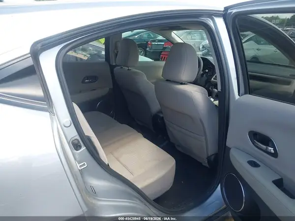 3CZRU5H5XHM722300 2017 HONDA HR-V - Image 8
