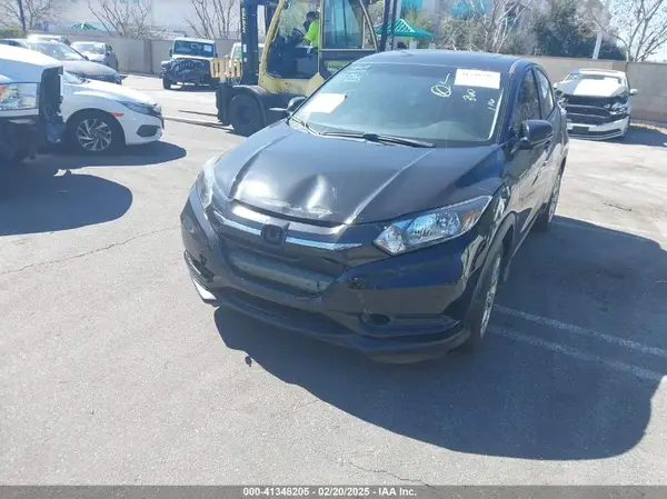 3CZRU5H5XHM722720 2017 HONDA HR-V - Image 2