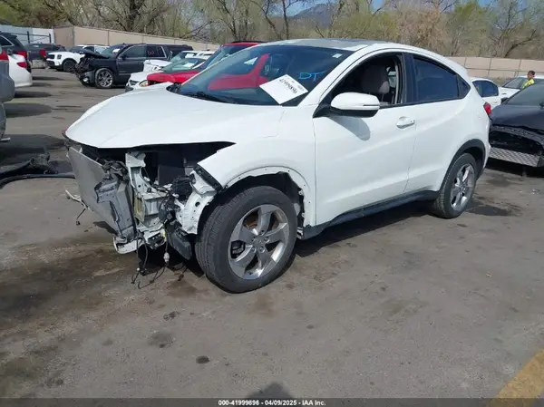 3CZRU5H5XHM725195 2017 HONDA HR-V - Image 2