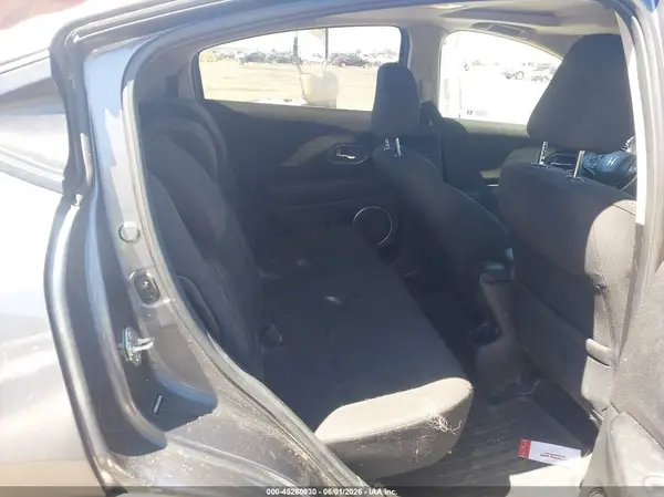 3CZRU5H5XJG700706 2018 HONDA HR-V - Image 8