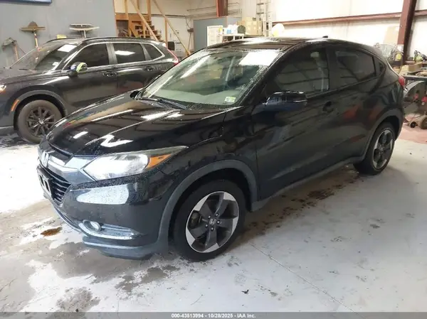 3CZRU5H5XJG703380 2018 HONDA HR-V - Image 2