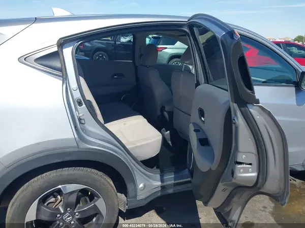 3CZRU5H5XJG703721 2018 HONDA HR-V - Image 8