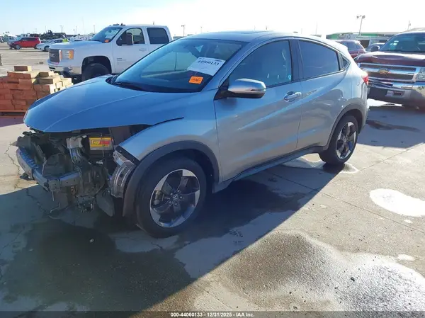 3CZRU5H5XJG706067 2018 HONDA HR-V - Image 2