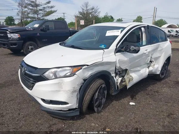 3CZRU5H5XJM702666 2018 HONDA HR-V - Image 2