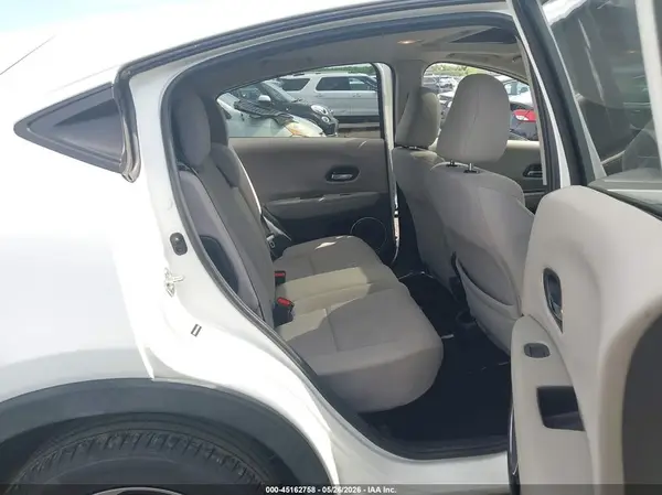 3CZRU5H5XJM702666 2018 HONDA HR-V - Image 8