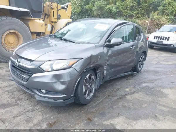 3CZRU5H5XJM718771 2018 HONDA HR-V - Image 2
