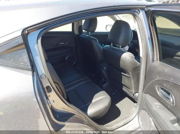 3CZRU5H5XJM721850 2018 HONDA HR-V - Image 8