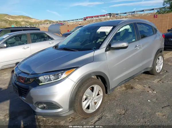 3CZRU5H5XKM702670 2019 HONDA HR-V - Image 2