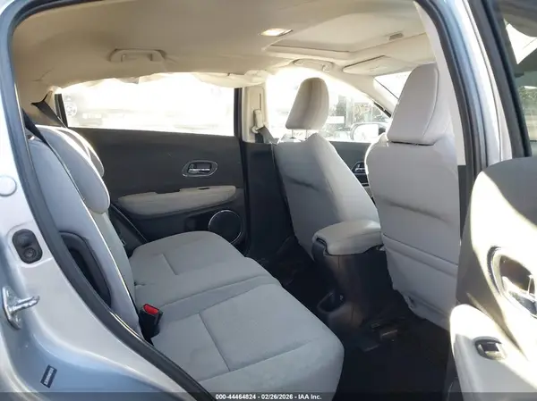 3CZRU5H5XKM702670 2019 HONDA HR-V - Image 8