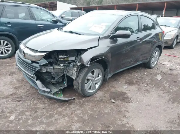 3CZRU5H5XKM707982 2019 HONDA HR-V - Image 2