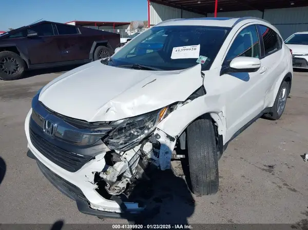 3CZRU5H5XKM718223 2019 HONDA HR-V - Image 2