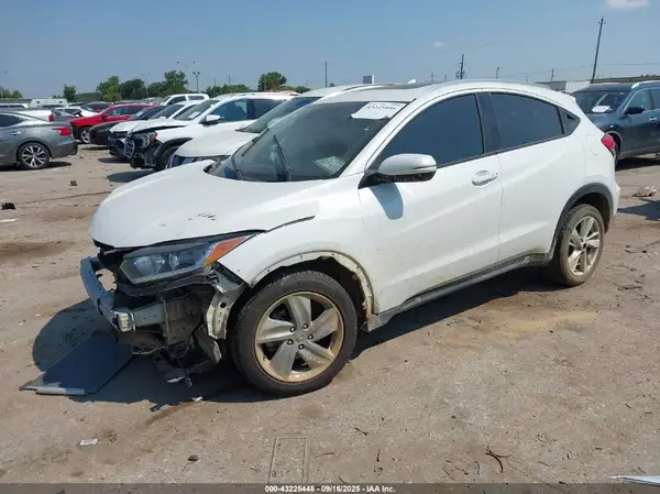 3CZRU5H5XLM702413 2020 HONDA HR-V - Image 2