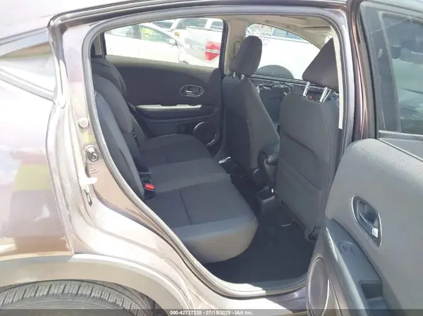 3CZRU5H5XLM718370 2020 HONDA HR-V - Image 8
