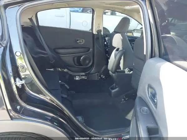 3CZRU5H5XMM711940 2021 HONDA HR-V - Image 8