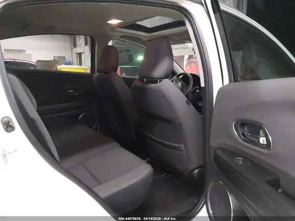 3CZRU5H5XMM713557 2021 HONDA HR-V - Image 8