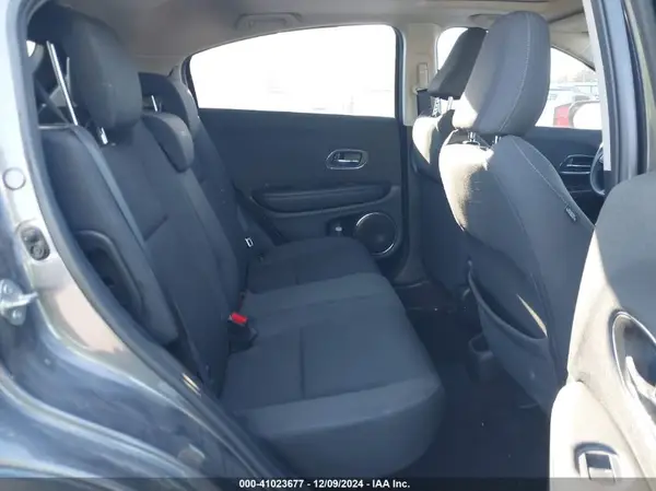 3CZRU5H5XMM726681 2021 HONDA HR-V - Image 8