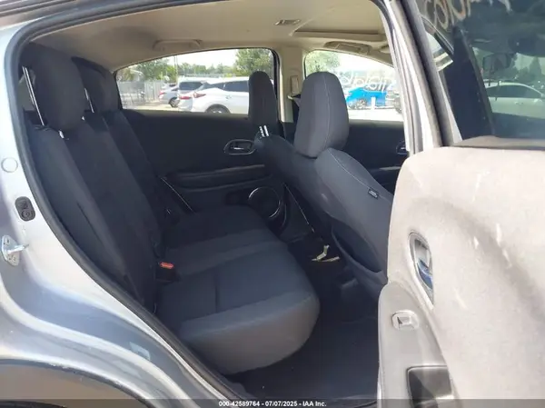 3CZRU5H5XNM704827 2022 HONDA HR-V - Image 8