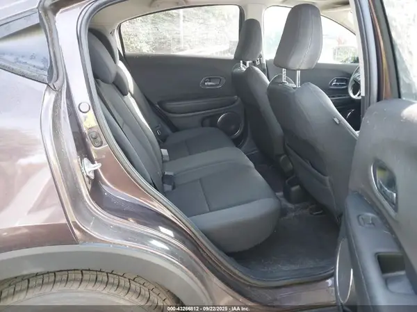 3CZRU5H5XNM709039 2022 HONDA HR-V - Image 8